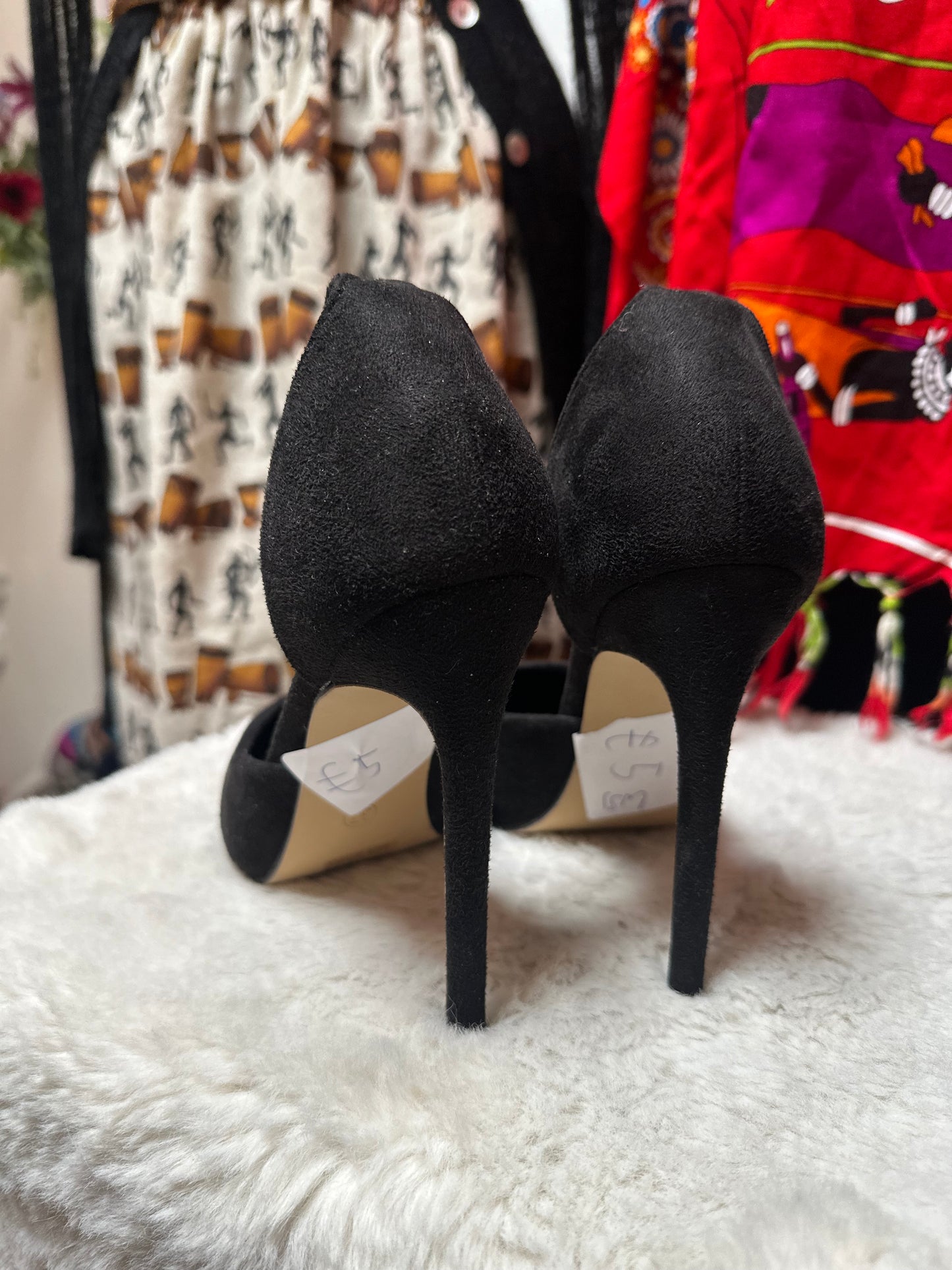 Black Chain Strap Heels Size 4 As New