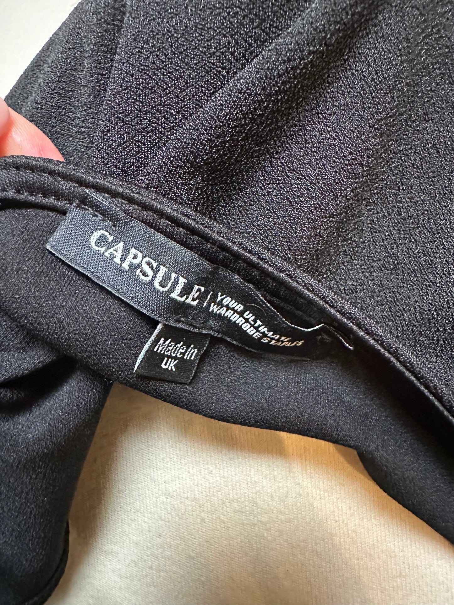 Capsule Cold Shoulder Top Size 18