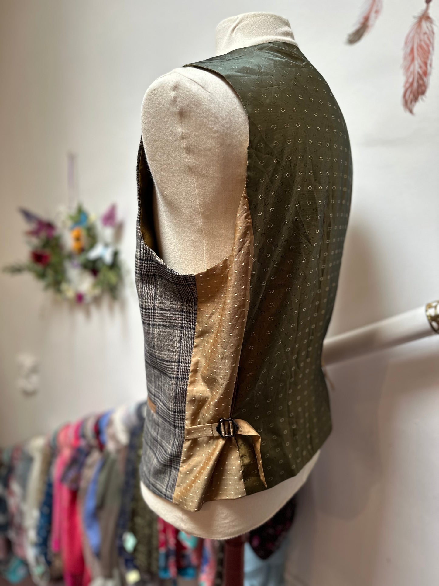 Marc Darcy Waistcoat Size XL