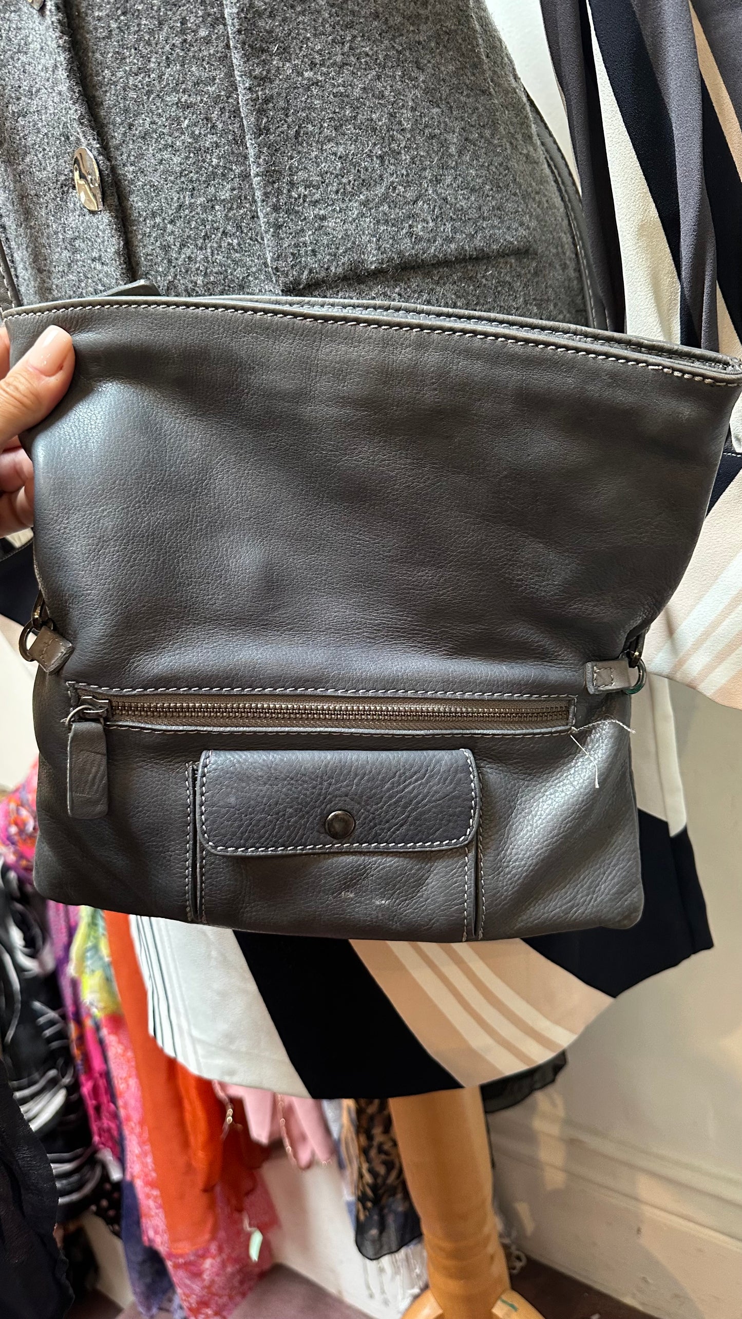 Designer-Inspired Bag (1 stud missing, see last photo)