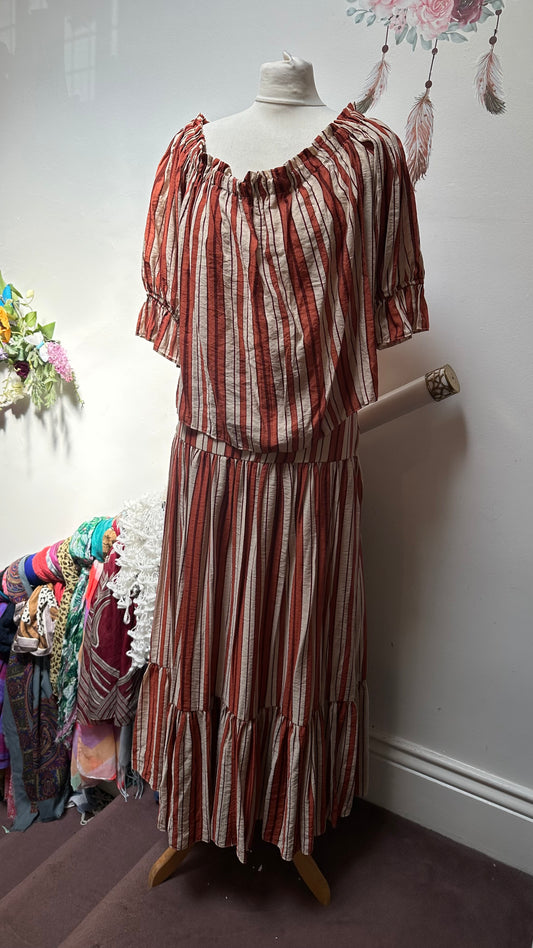 Primark Off the Shoulder Top New with Tags Size M (matching skirt available)
