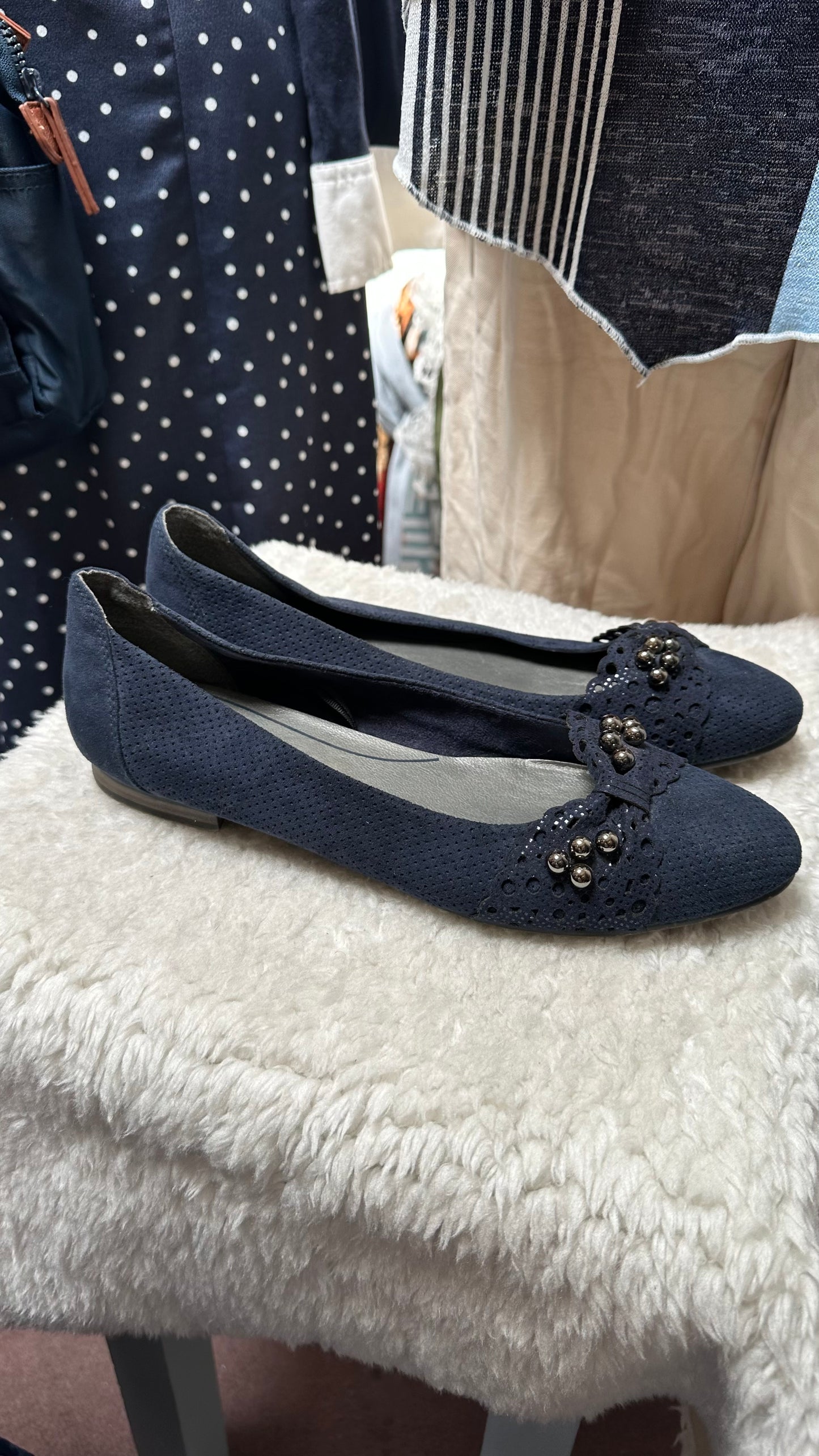 Marco Tozzi Navy Shoes with Bow Detail Size 6.5 (EU 40)