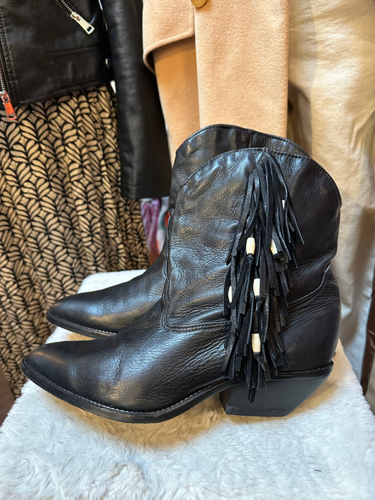 Vintage Zodiac Real Leather Cowboy Boots Size 6 As New Condition (tight heel shaft but just need to be worn in or stretched)