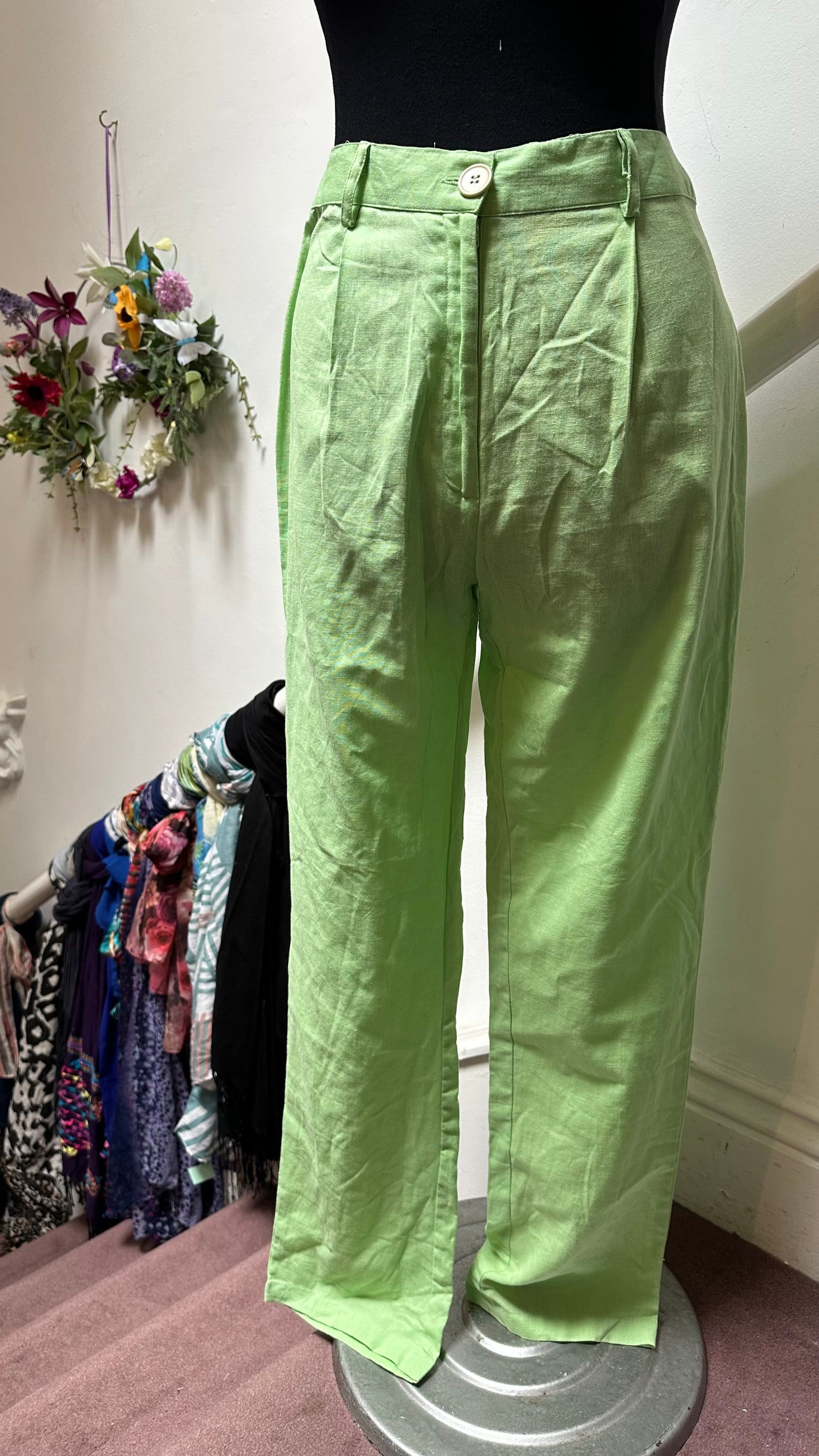 Pretty Little Thing Green Trousers Size 8 100% Cotton