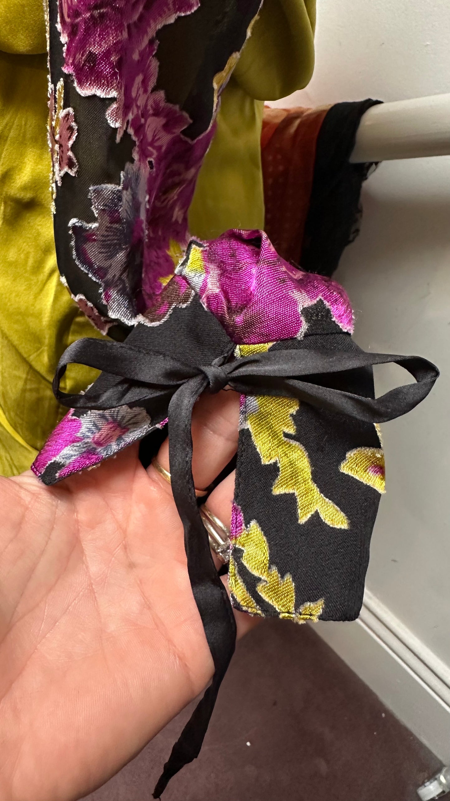 ASOS Stunning Cropped Bolero Size XS (one string missing on one sleeve but not noticeable)