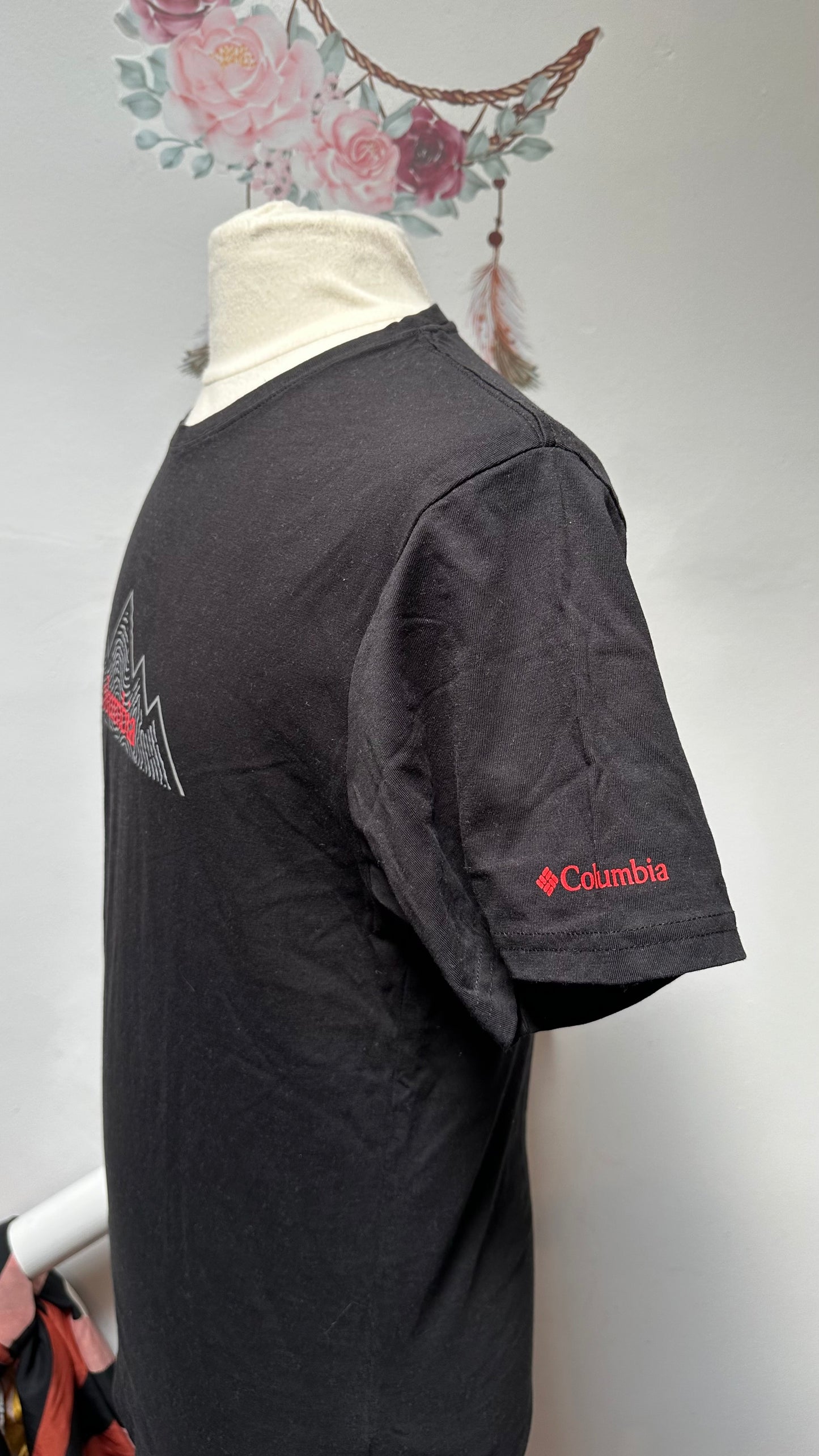 Columbia Black Tshirt 100% Cotton Size M
