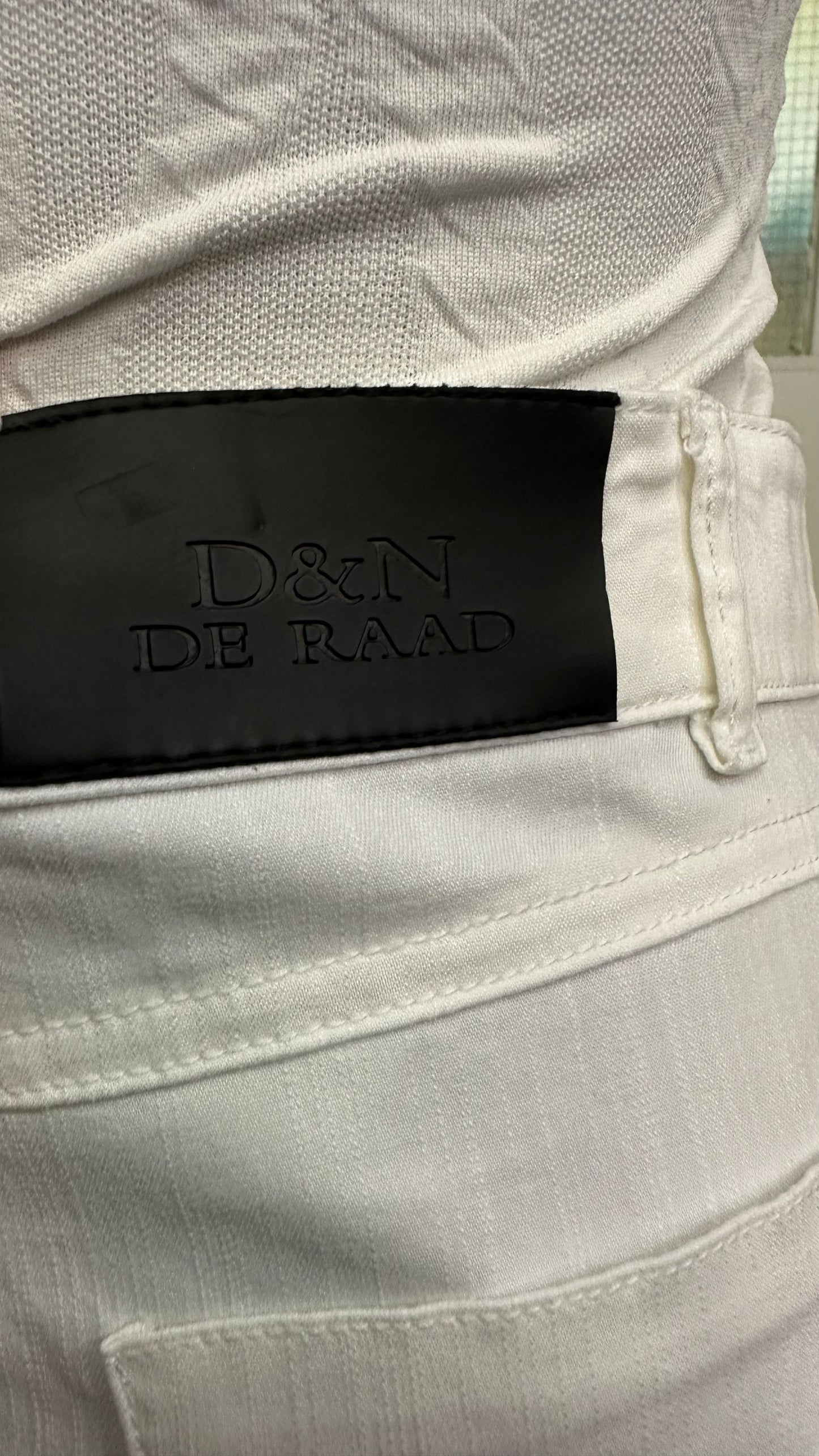 D&N De Raad Stretchy White Jeans 90% Cotton Size16 but small fitting
