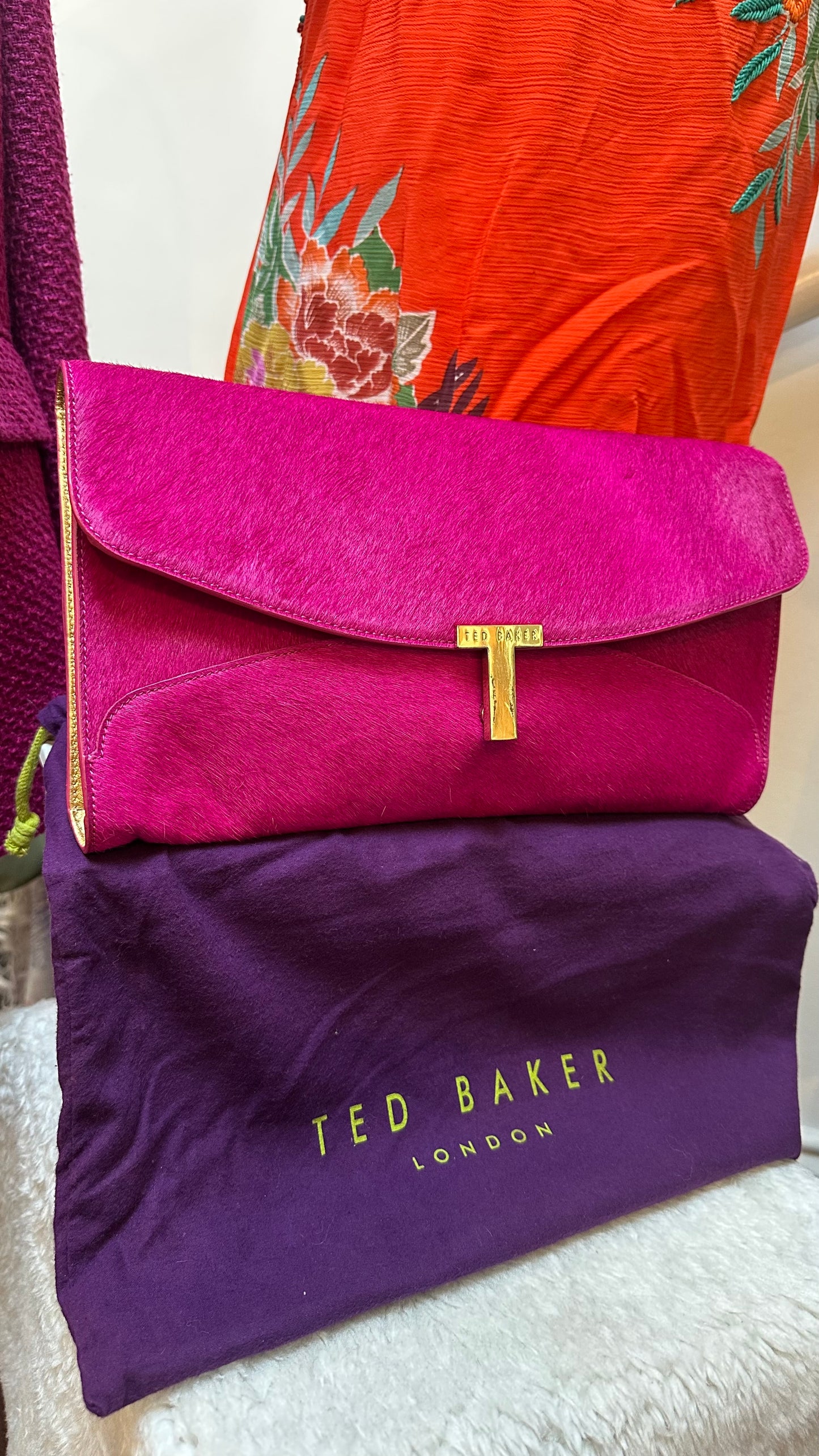 Designer Ted Baker Hot Pink Ciw Hide Clutch with Dustbag (some scratches on the clasp, see last photo)
