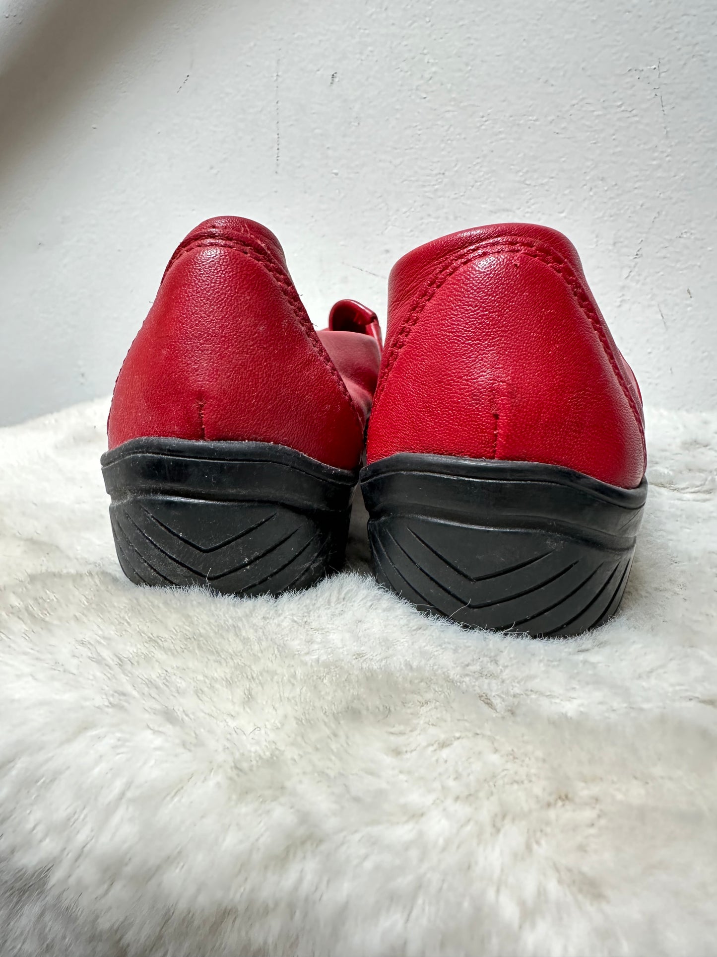 Caprice Super Soft Real Leather Red Flats, Size 5.5