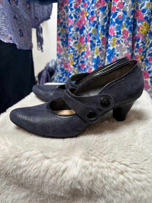 Designer Arka Bioeco Navy Pumps Size 4 As New RRP €110