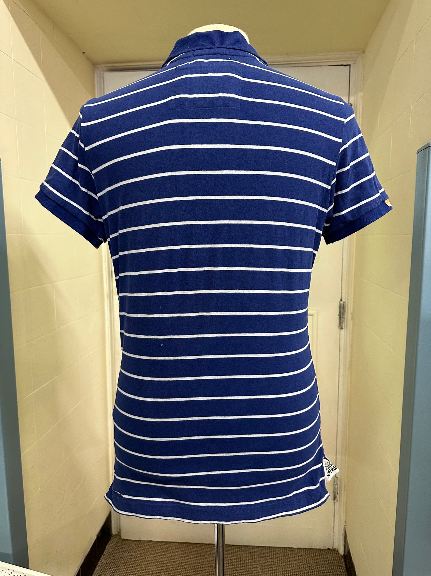 Superdry Polo Size L Small Fitting