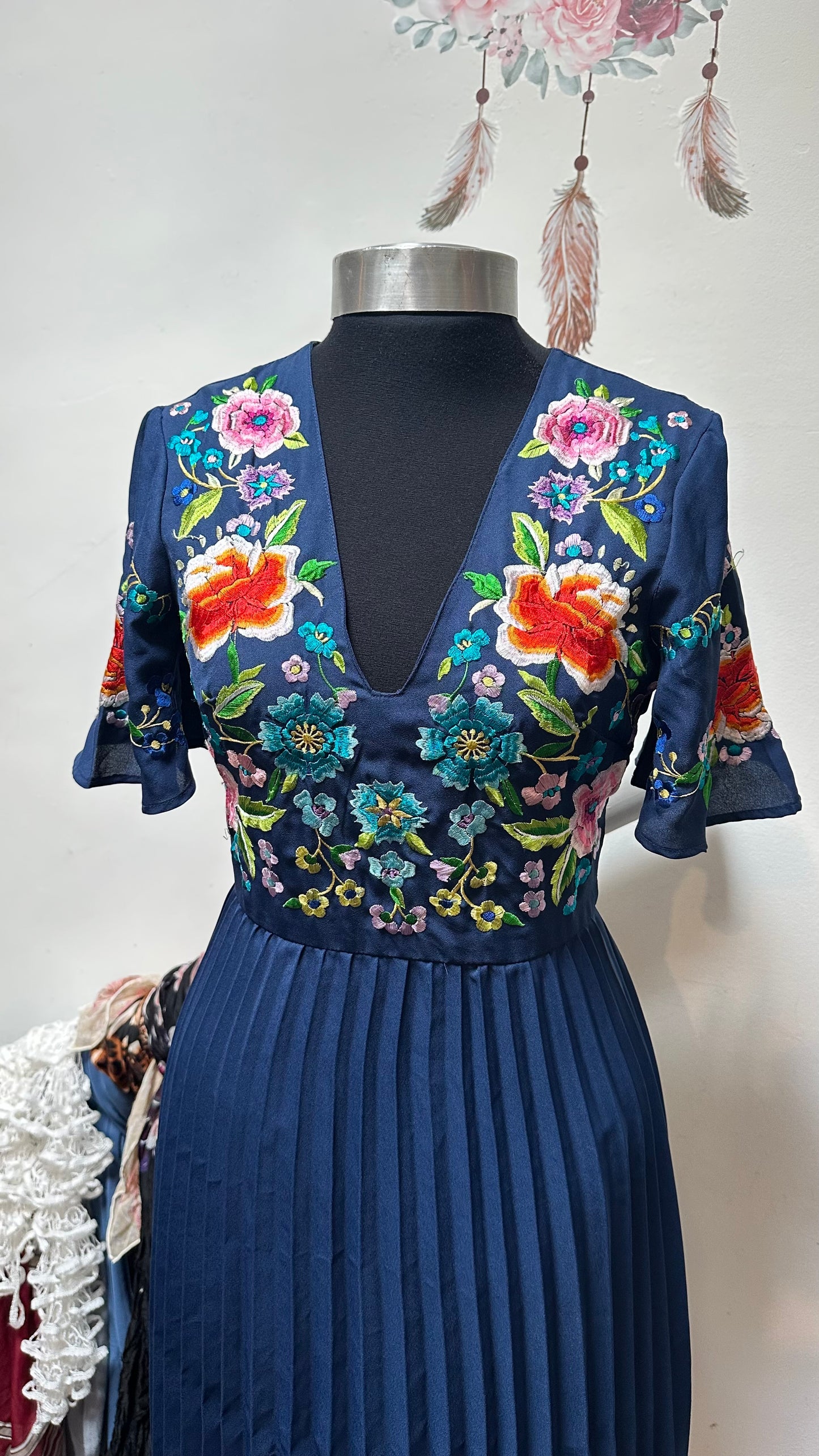 ASOS Navy Floral Pliseé Dress Size XXS, will fit XS