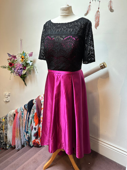 JJ’s House Orchid Occasion Dress New with Tags Size 20 (small fitting we think, see measurements on label - last photo) RRP approx. €190