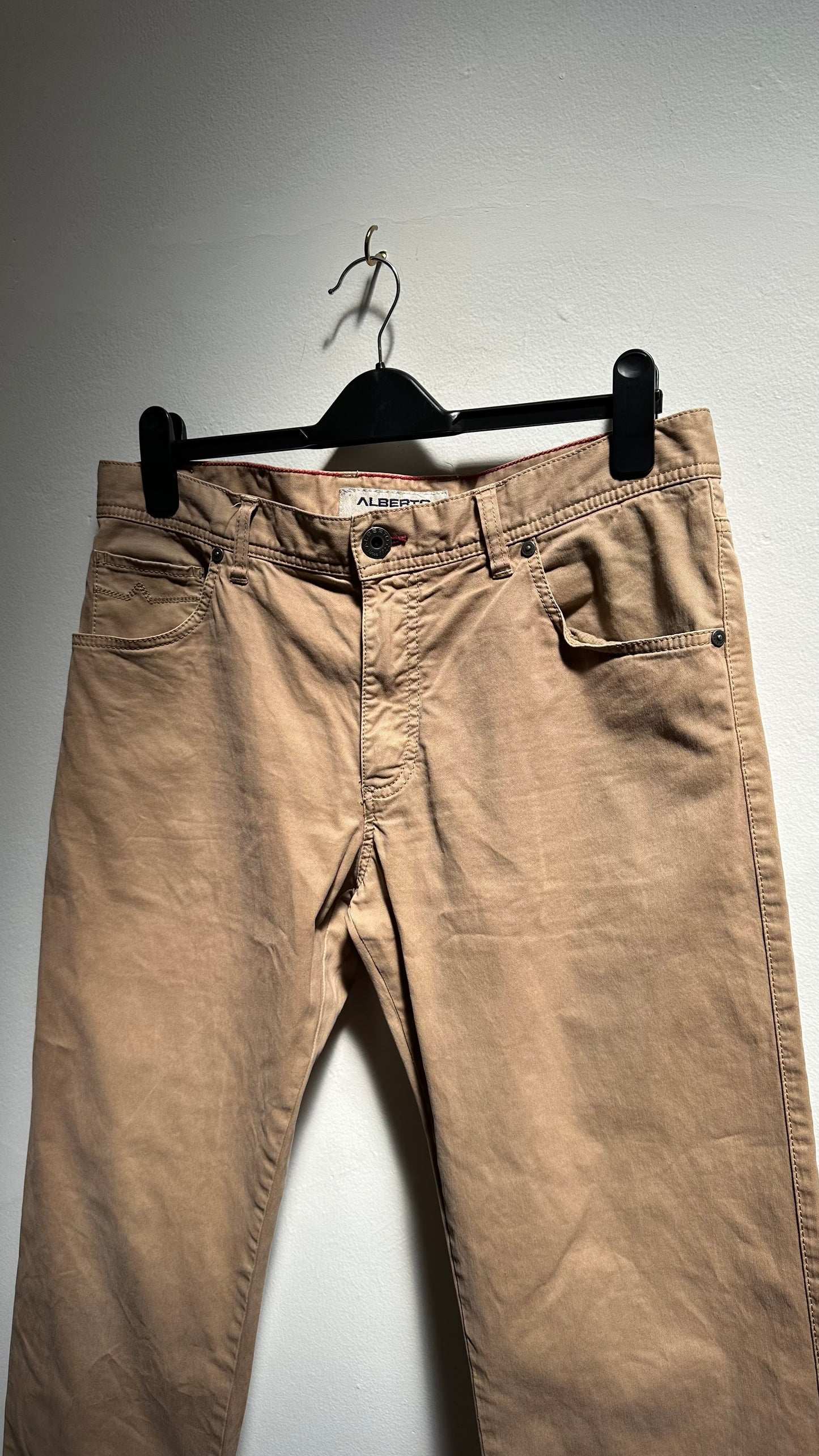 Alberto Beige 34” x 32” Jeans