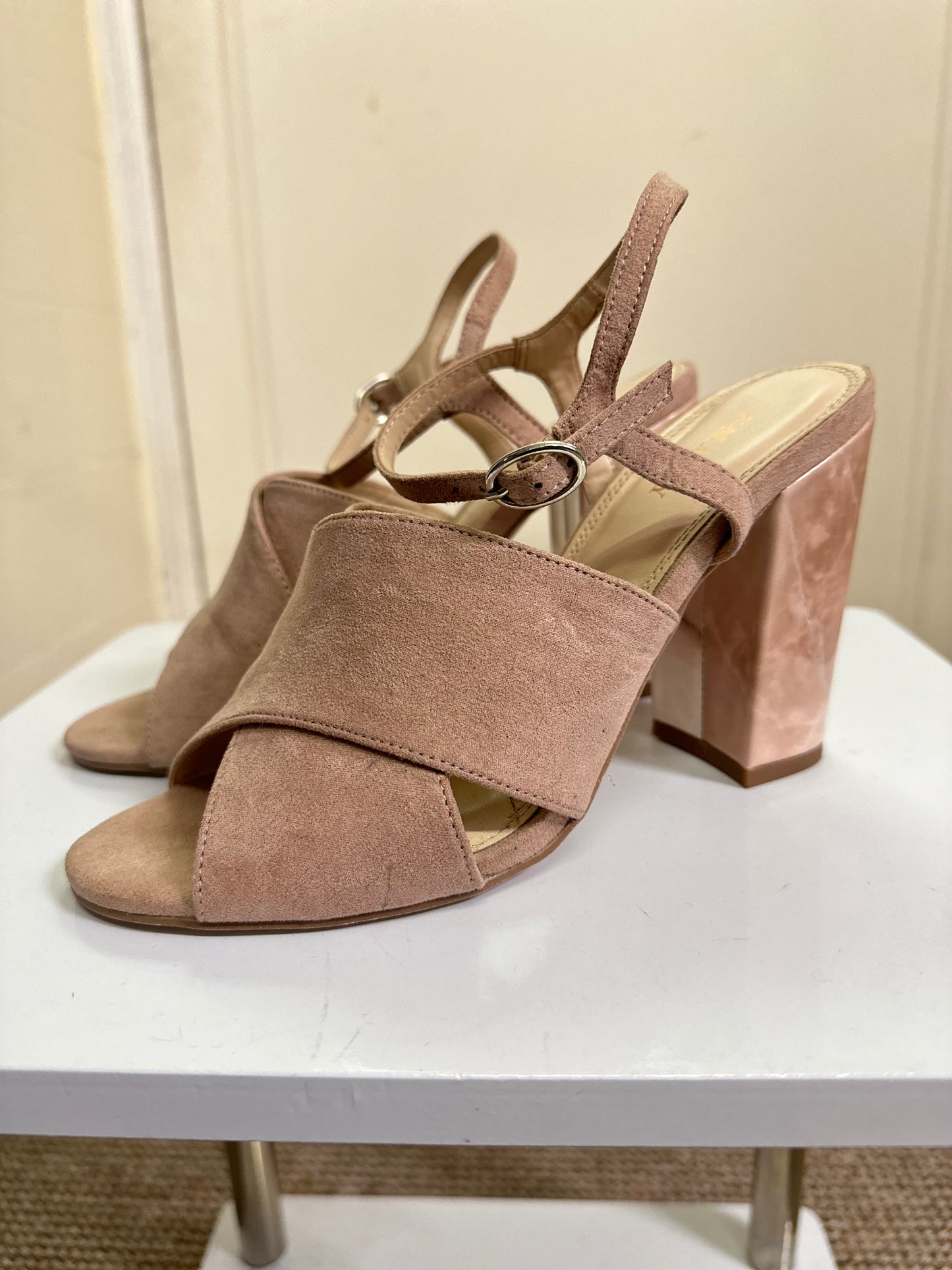 Gallery Dusky Pink Block Heel with Marble Effect, Small Fitting Size 5