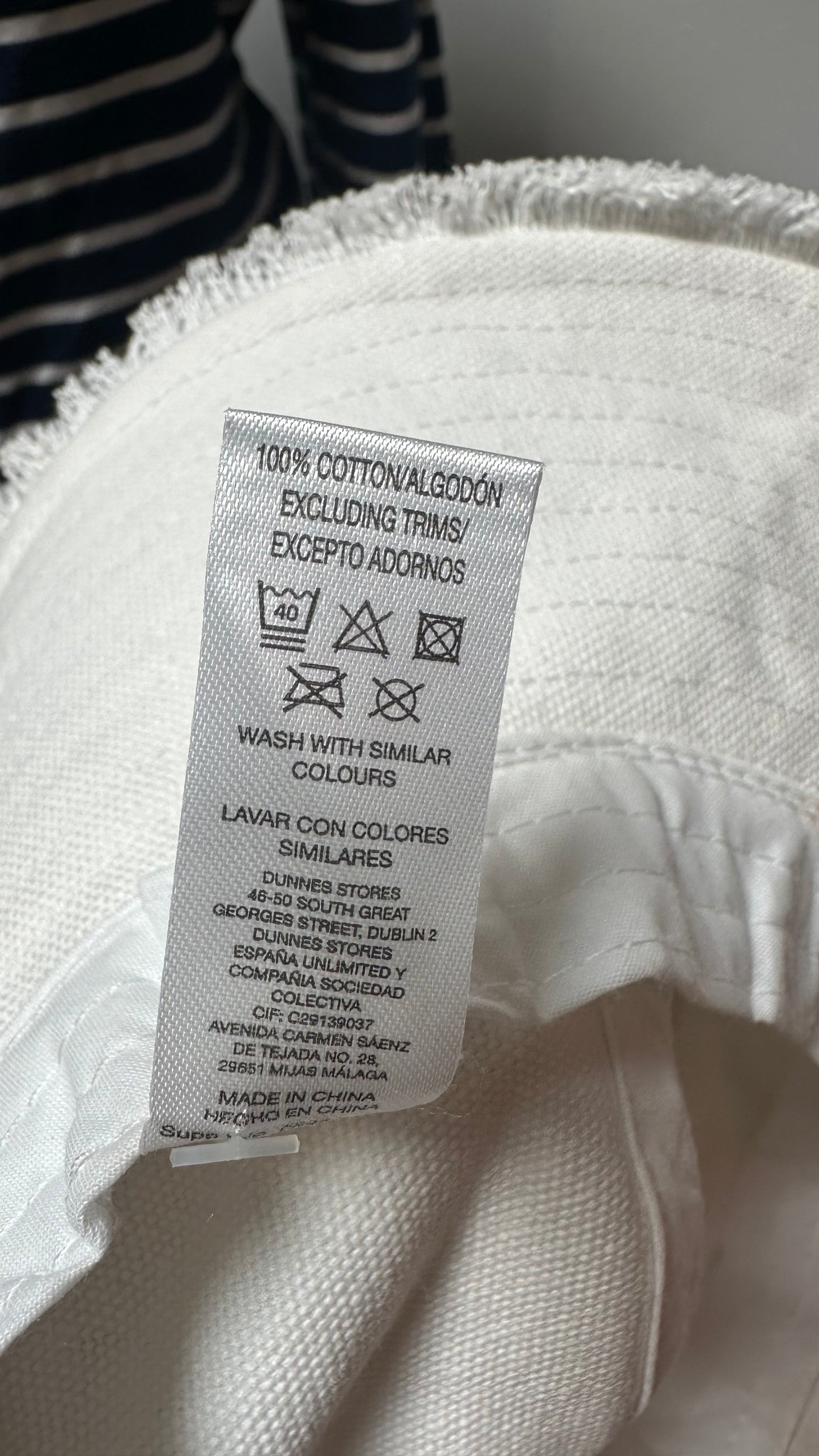 Dunnes White Fringe Hat 100% Cotton