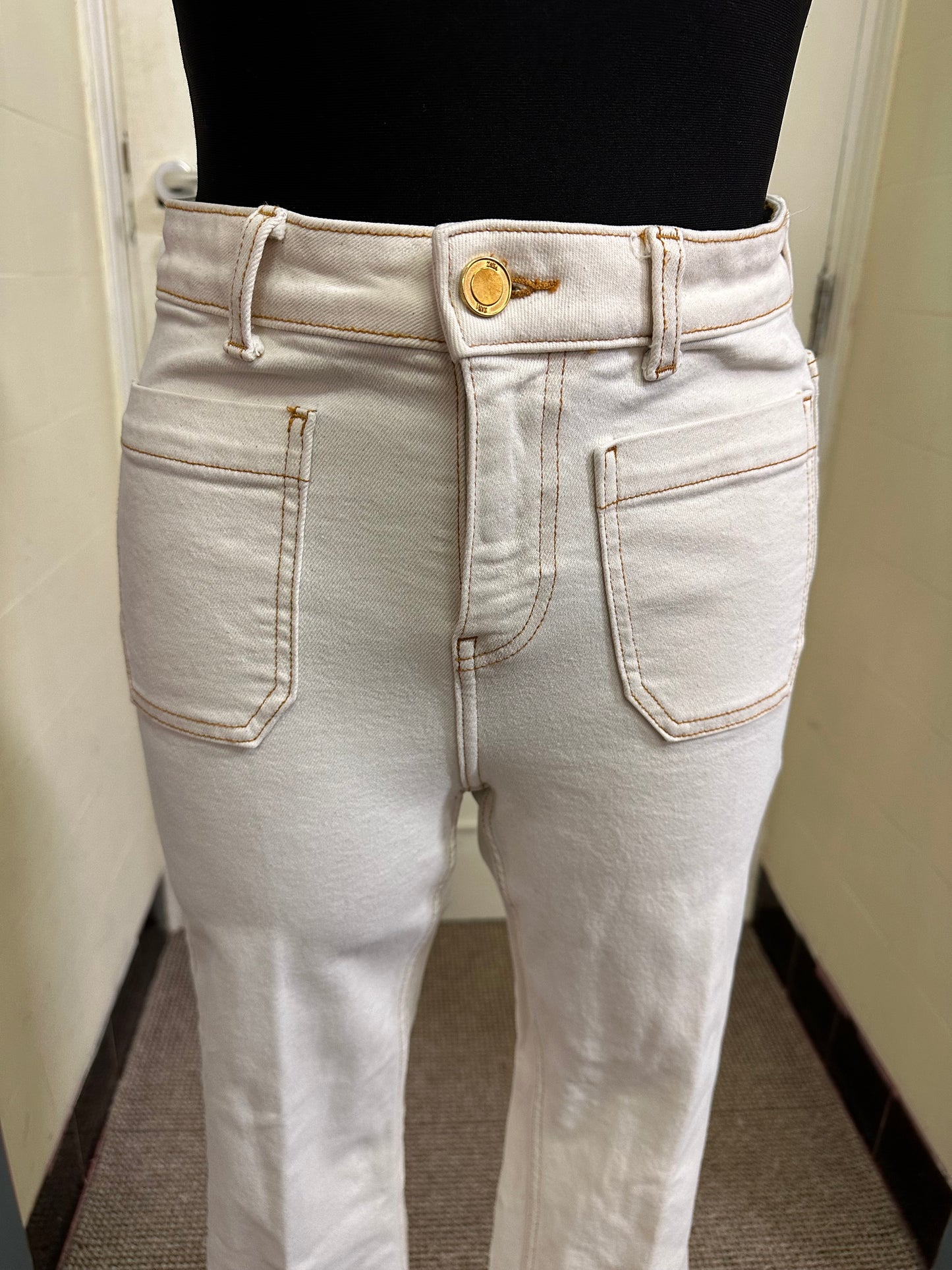 Zara Stretchy Cream Jeans Size 8