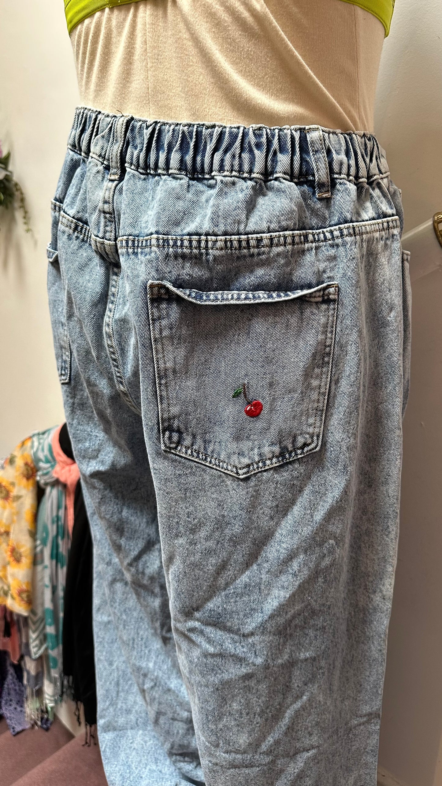 Shein Cherry Jeans Best Fit Size XXL