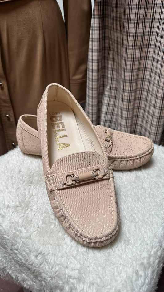 Bella Soft Cream Moccasins Best Fit Size 7 As New