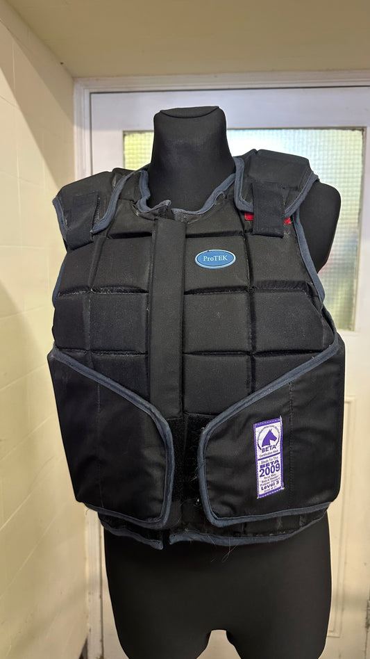 USG Back Protector Adult Size XL RRP approx €180