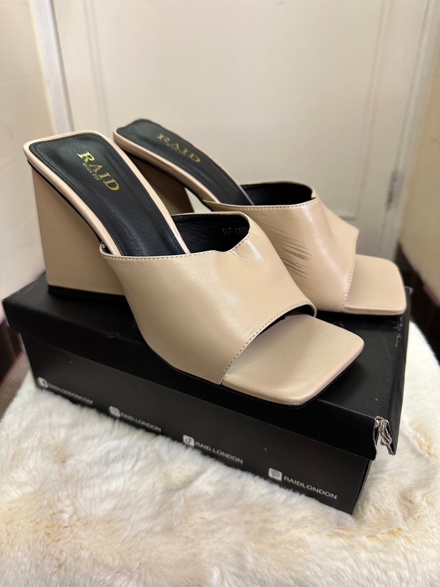 Raid Nude Mules Size 7