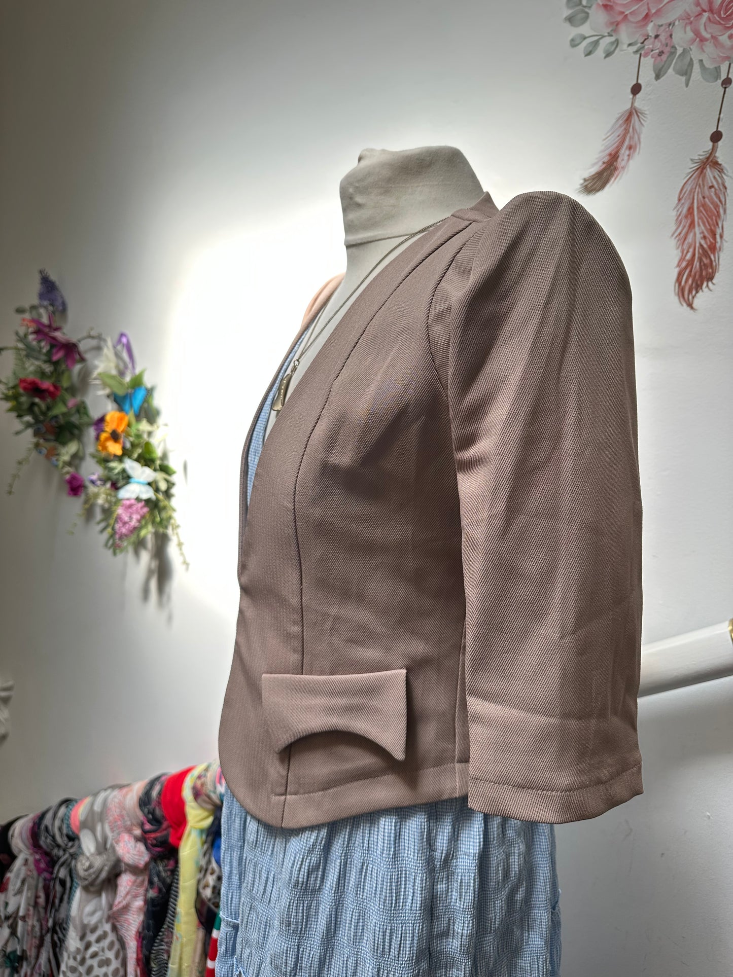 Cutie Beige Blazer Size M