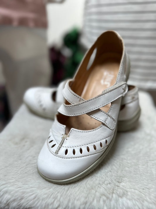 Hotter Real Leather White Comfy Walker Size 4.5