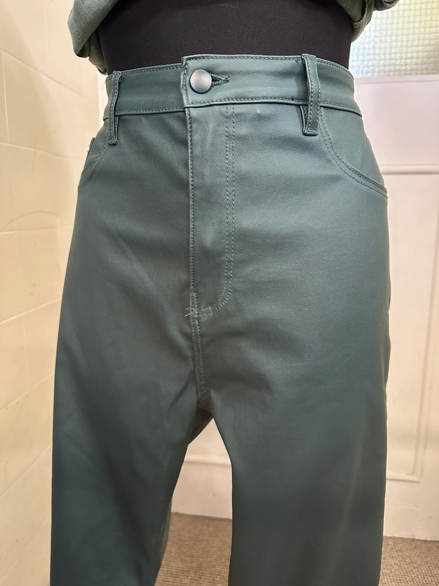 Gallery PU Green Trousers Size 20