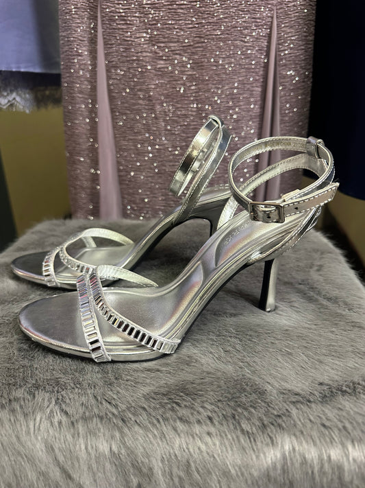 Primark Silver Medium Heel Sandals As New Size 4