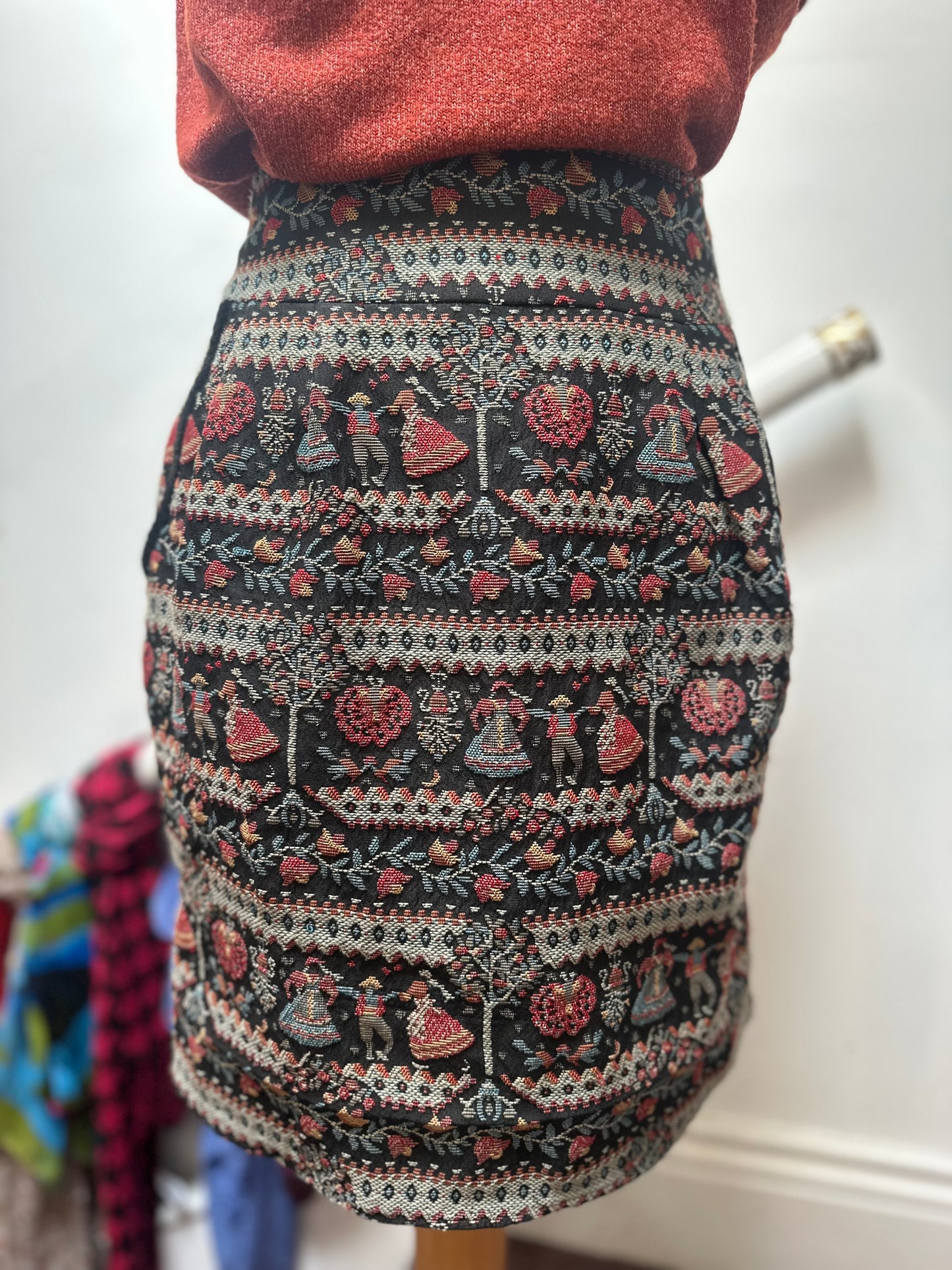Darling Tapestry Skirt Size M