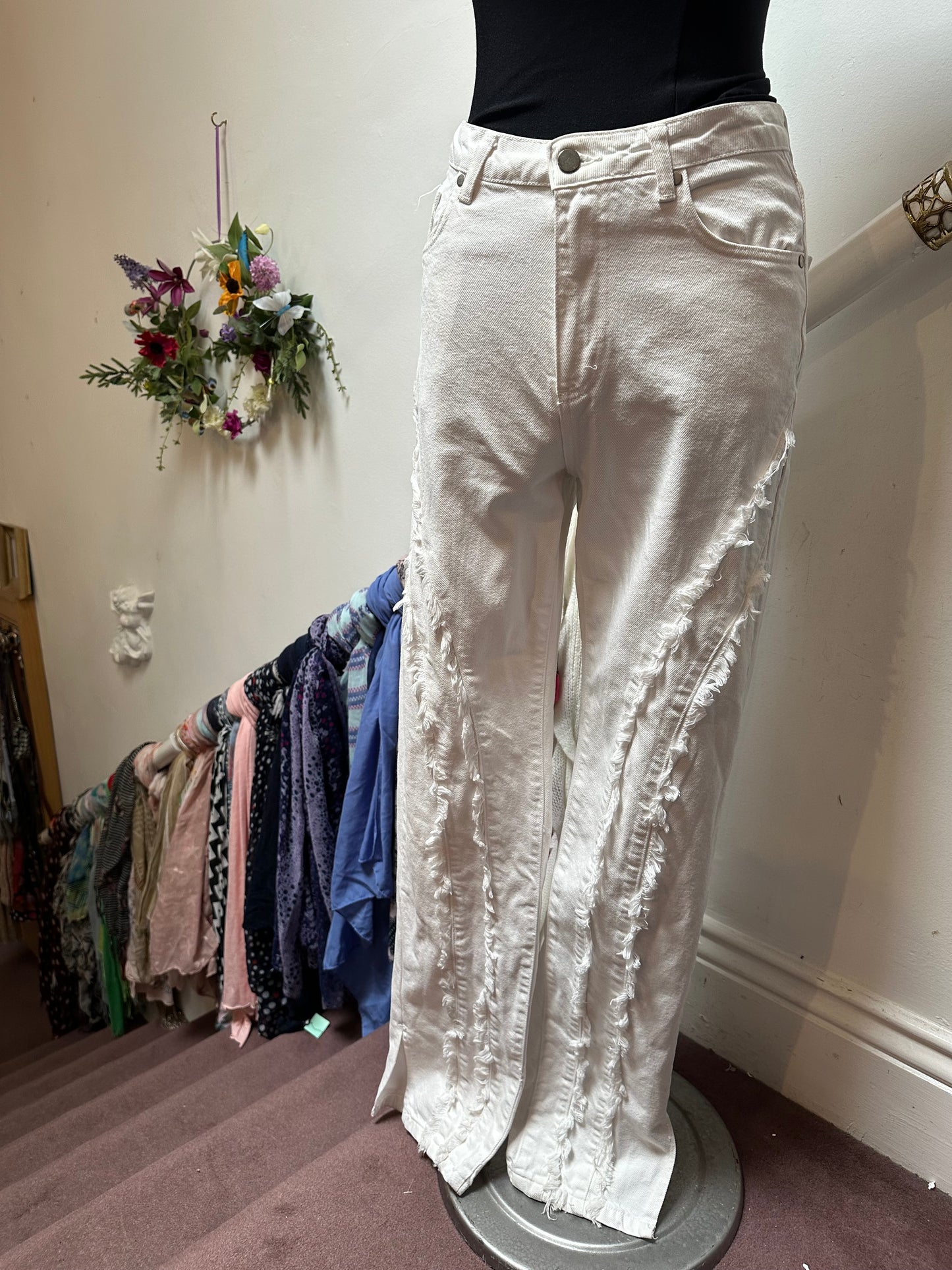 Pretty Little Thing White Fringe Jeans 100% Cotton Size 8