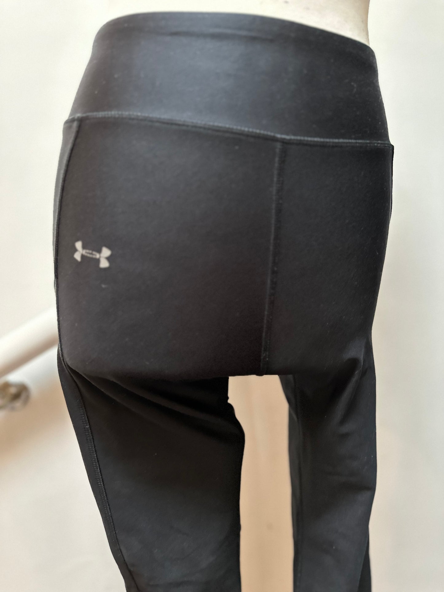 Under Armour Sports Leggings, Best Fit Size M