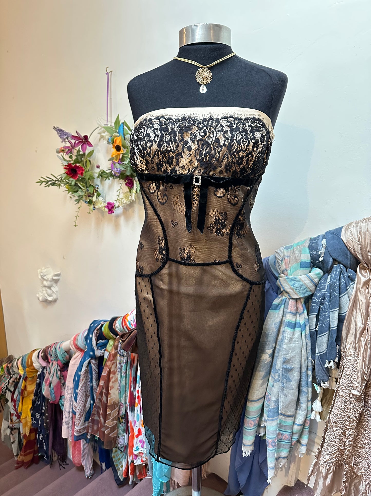 Designer Dusk Bustier Lace Dress Size 14 but small fitting, more like a 10/12