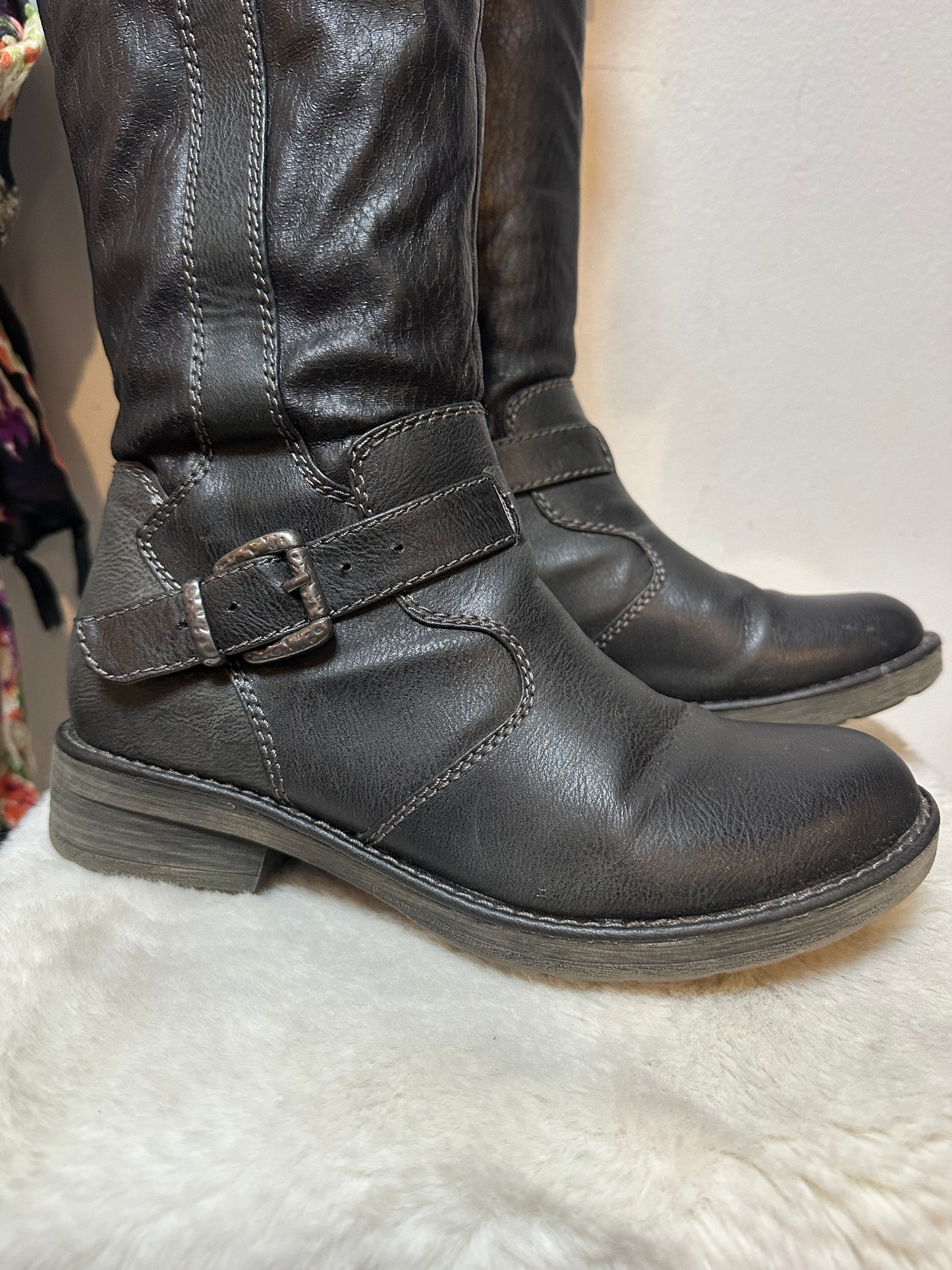 Gino Ventori Fleece-Lined Long Boots Size 5