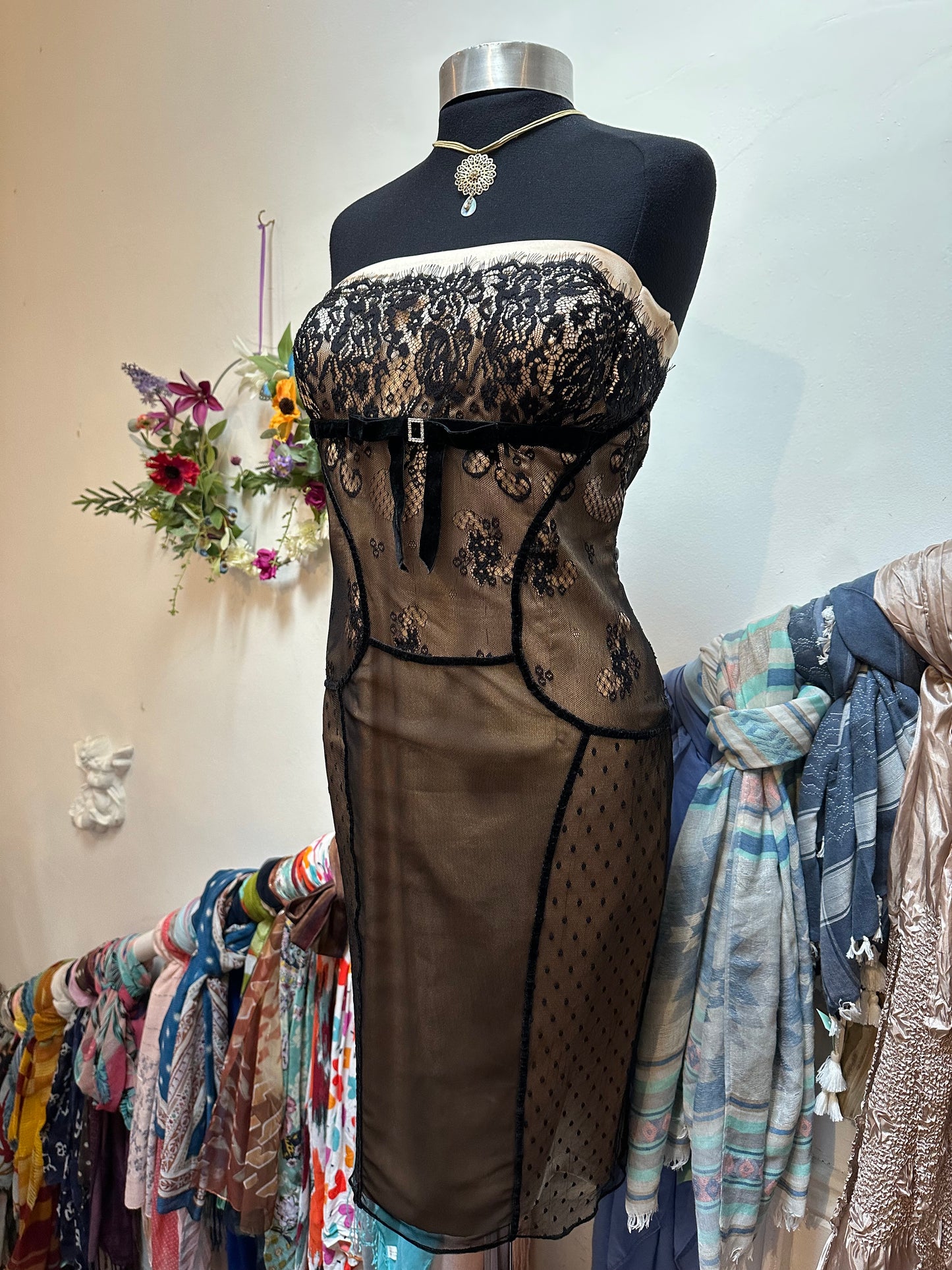 Designer Dusk Bustier Lace Dress Size 14 but small fitting, more like a 10/12