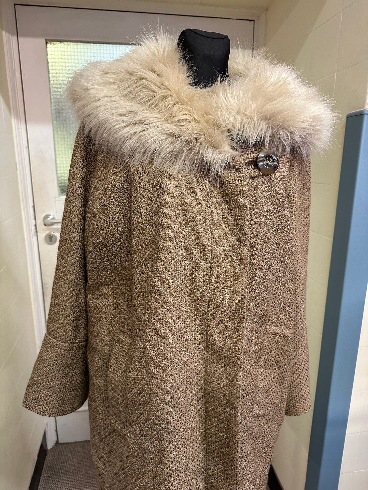 Gallery Coat with Faux Fur Collar Size 20