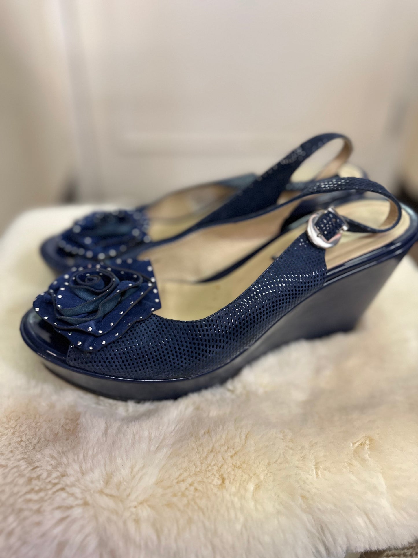 Pedro Anton Leather Navy Wedges Size 5.5