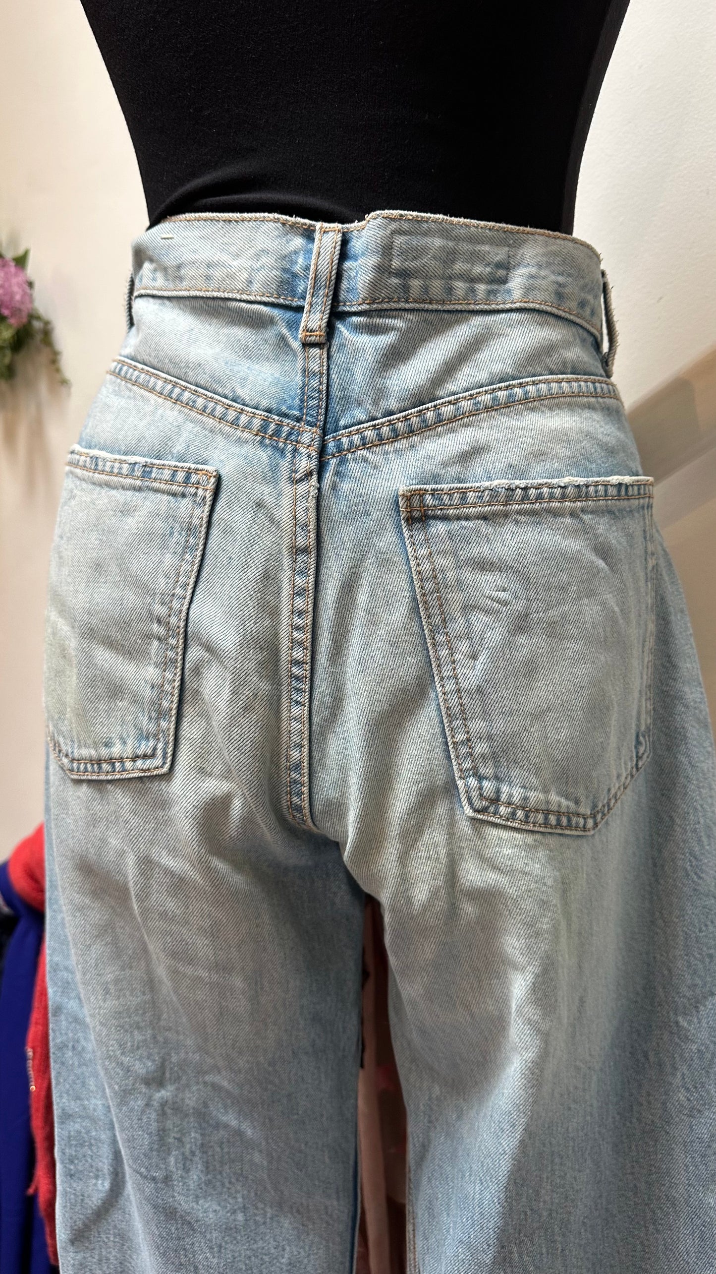 Zara Wide Leg High Waist Faded Jeans Size 12