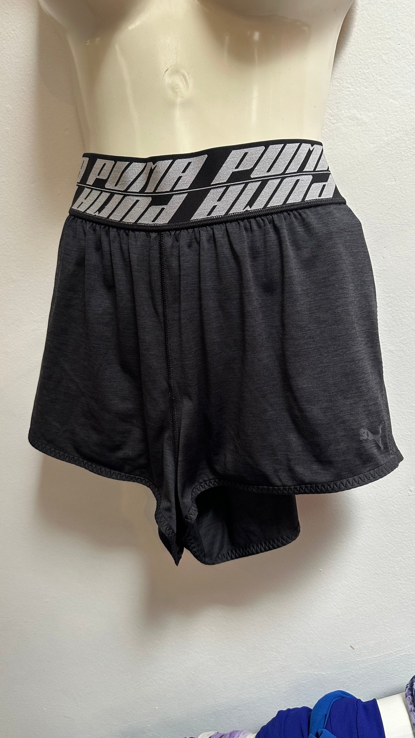 Puma Shorts Size S
