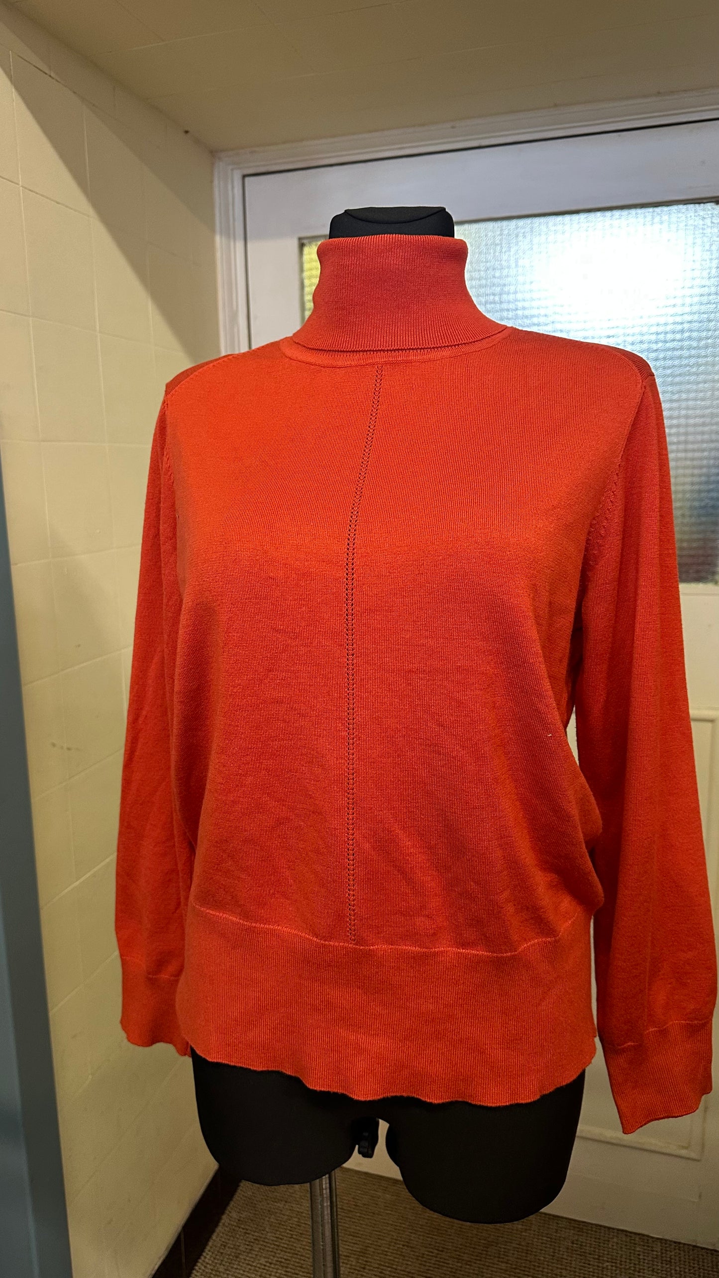Oasis Burnt Orange Turtle Nack Size L
