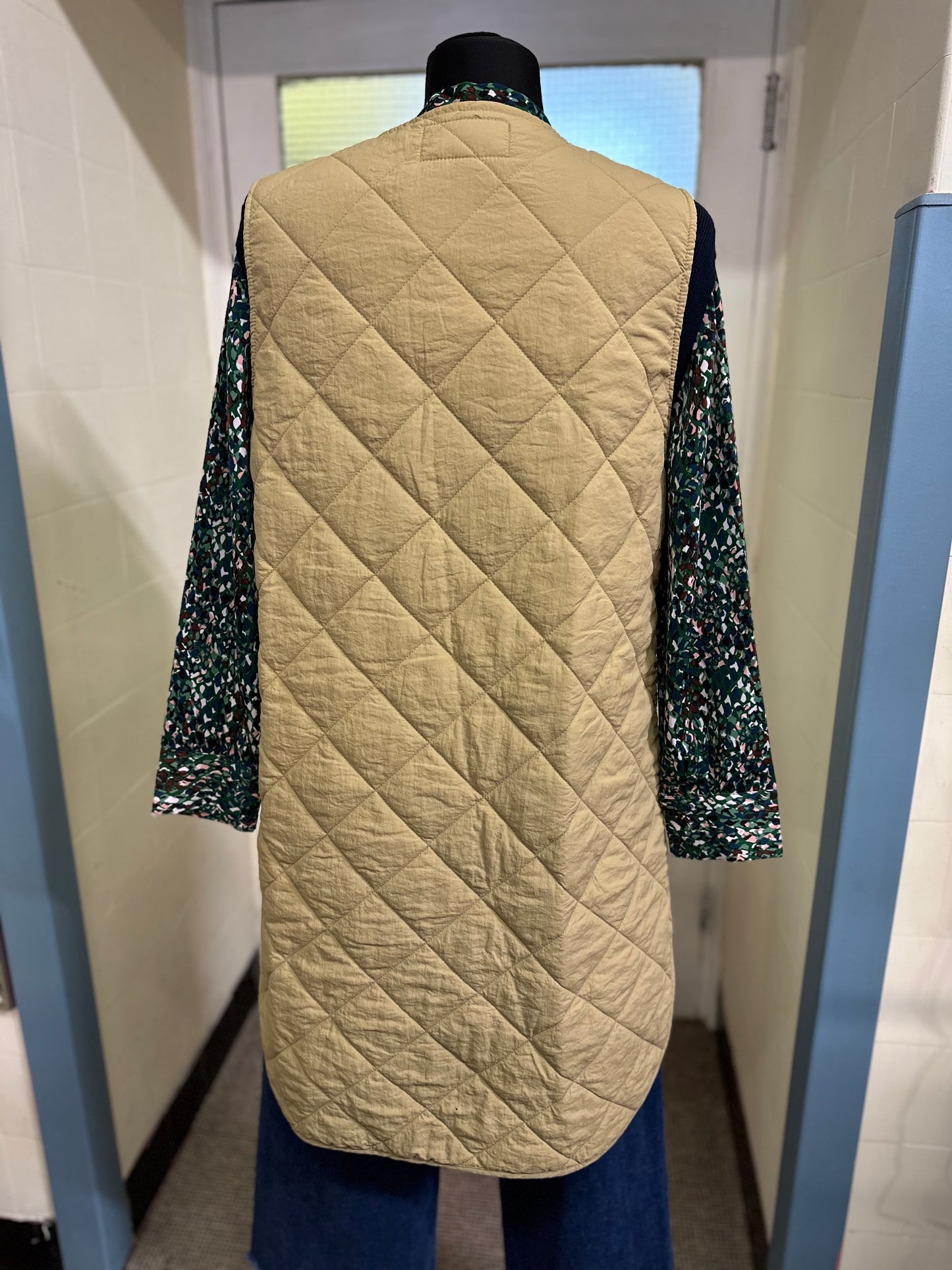 Vila Beige Gillet Size 12