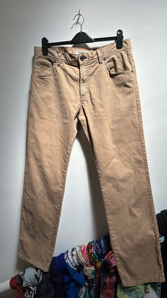 Alberto Beige 34” x 32” Jeans