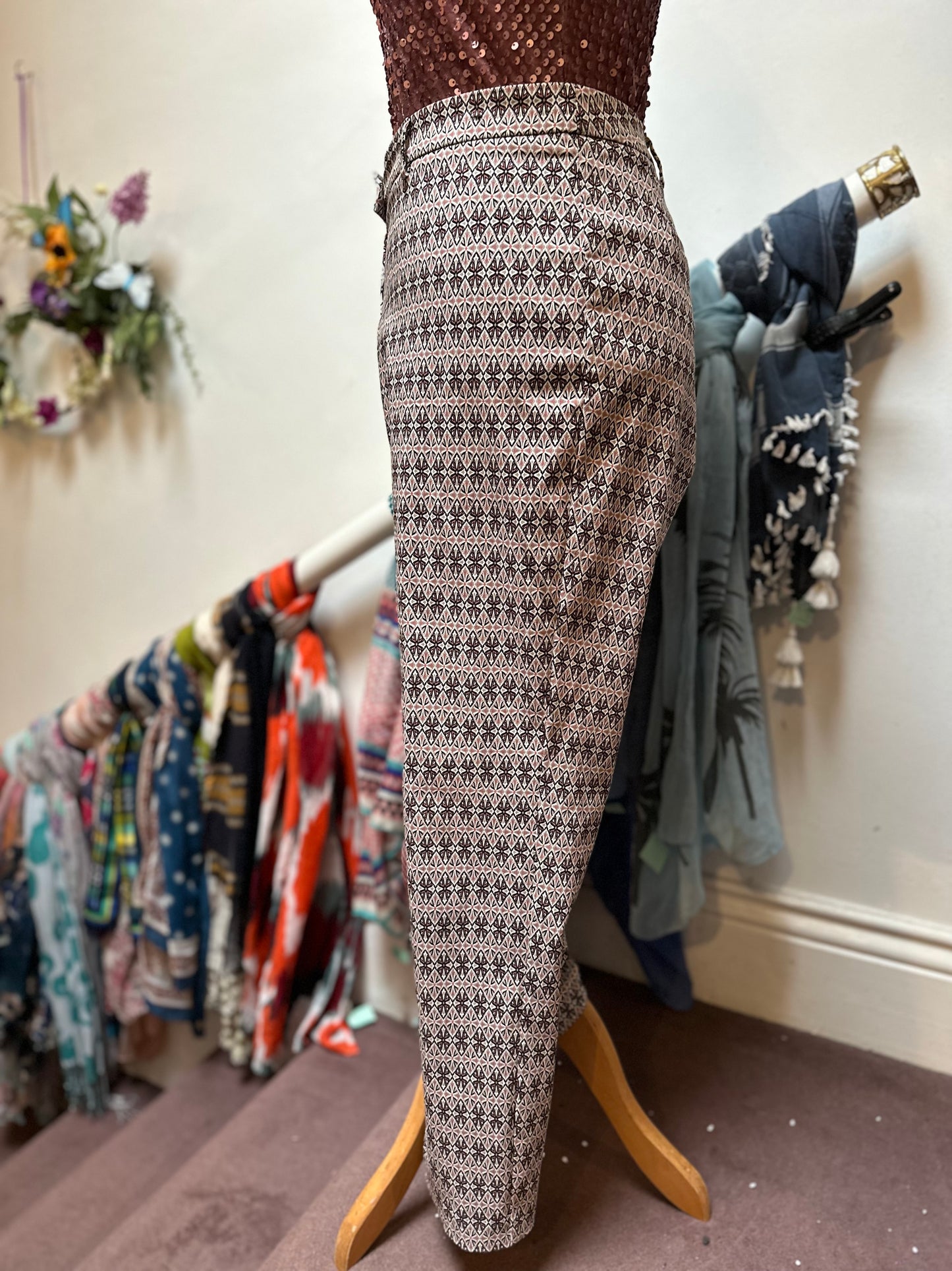 Dunnes Stretchy Print Trousers Size 18