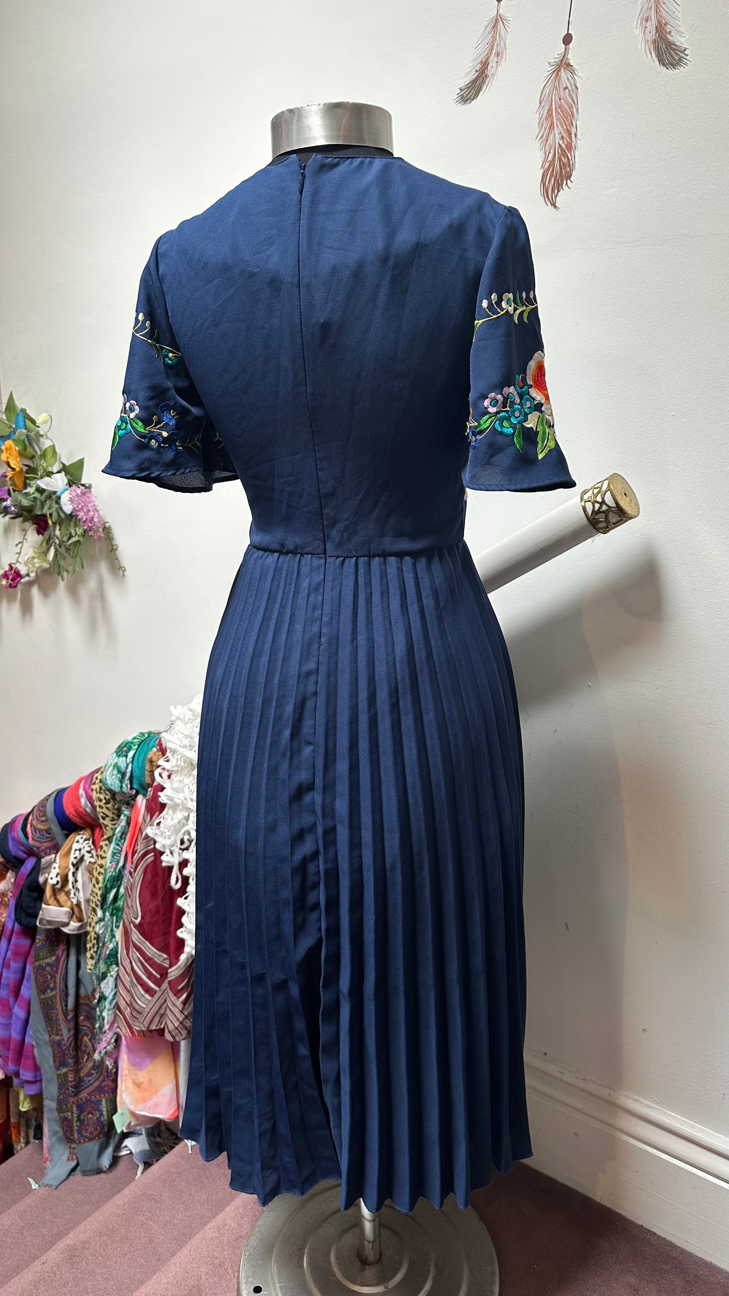 ASOS Navy Floral Pliseé Dress Size XXS, will fit XS