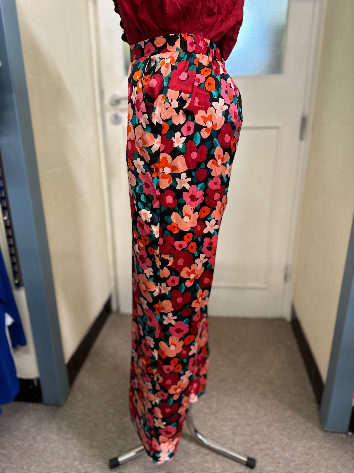 Primark Floral Trousers New with Tags Size M