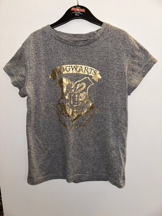 Hogwarts Tshirt Best Fit Age 7-8