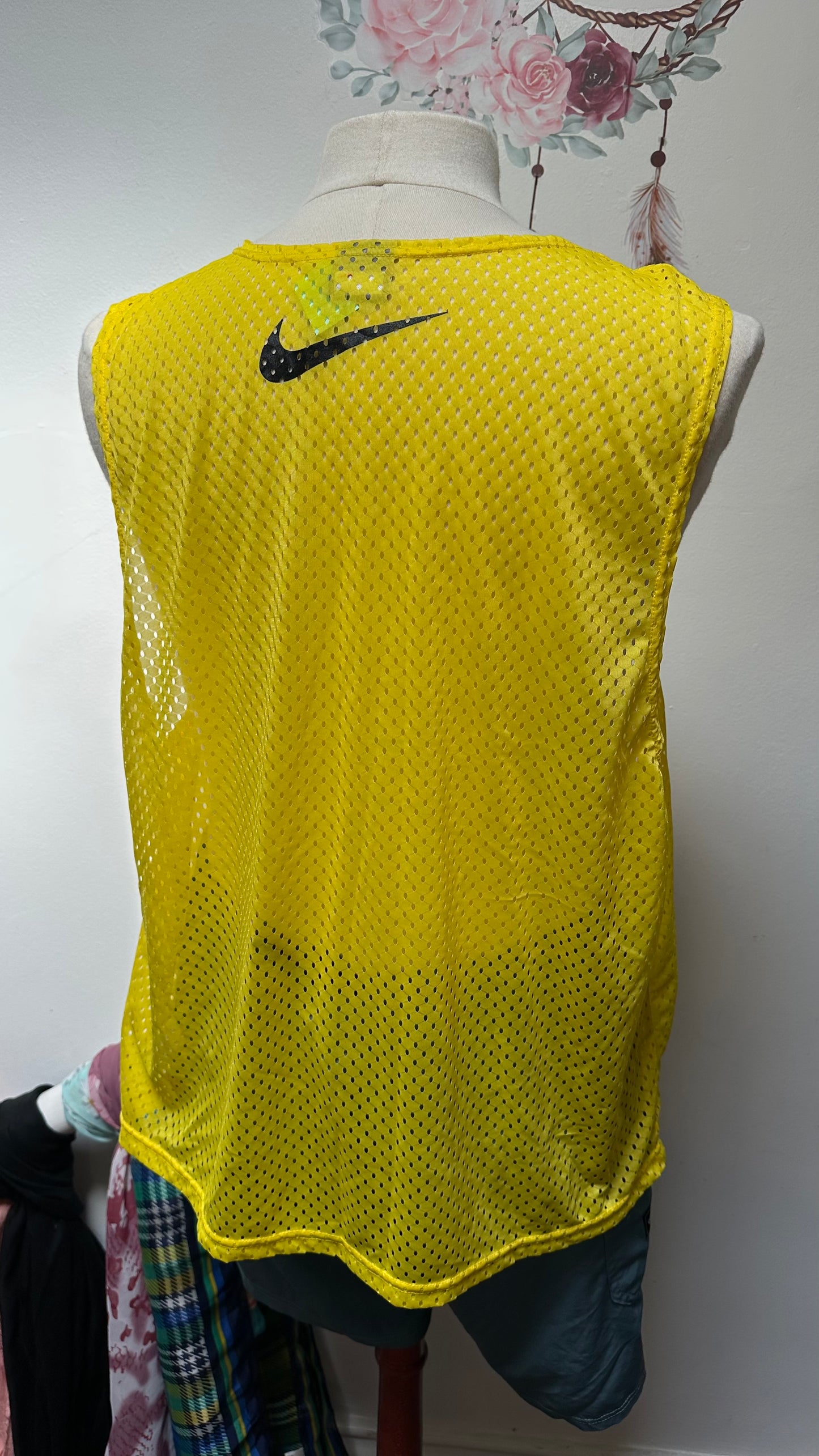 Nike Yellow Training Bob Size L/XL