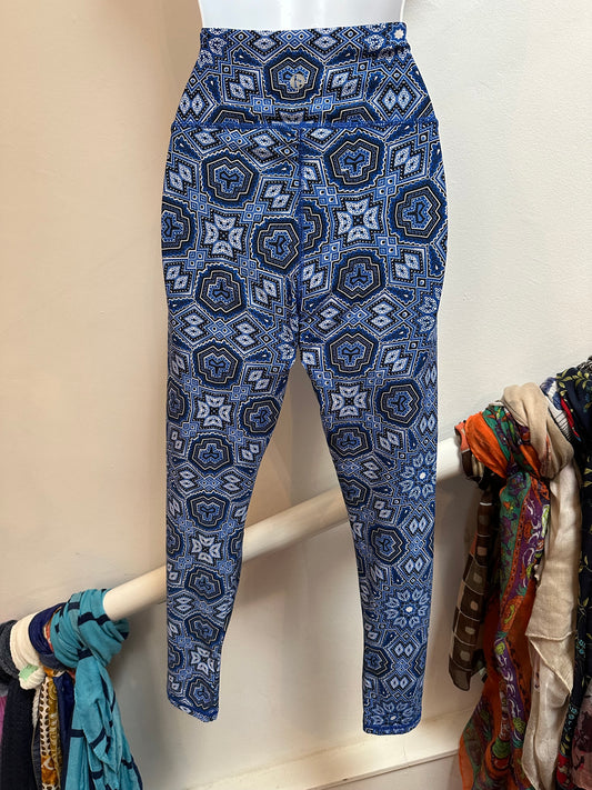 Cotton On Blue Print Sports Leggings, Size 10