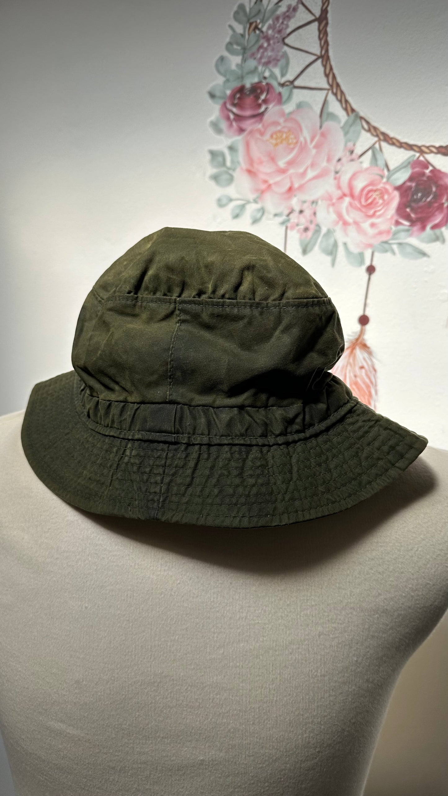 Cloneigh Waxed Bucket Hat Size M