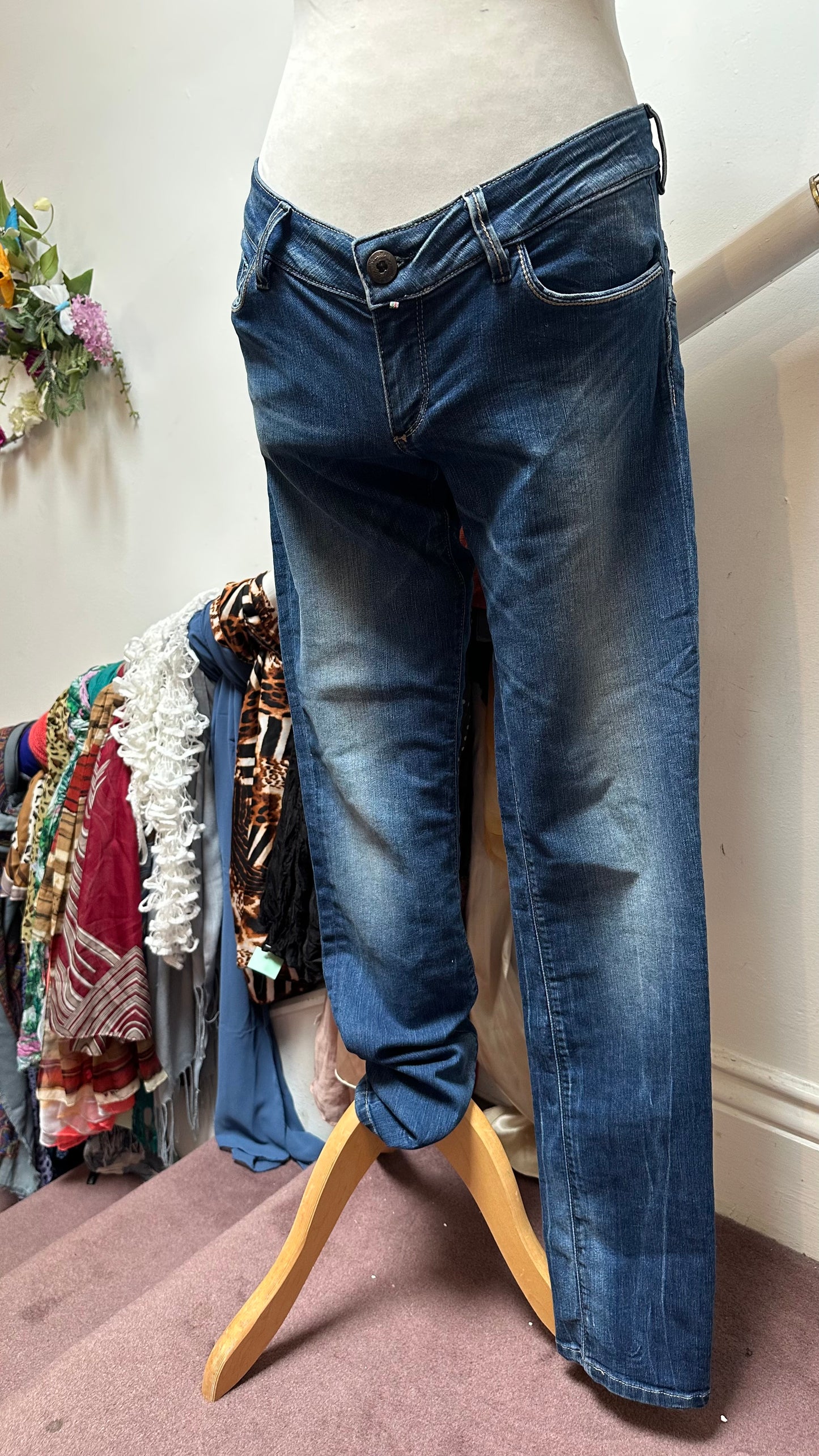 Salsa Wonder Jeans Size 31” x 32” (10/12)